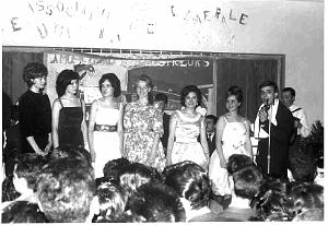 AGEO 1960- BAL DU BIZUTH  (1)LES CANDIDATES POUR MISS PSCHUTT